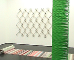 Blick in die Ausstellung mit Arbeiten von Christine & Irene Hohenbüchler, Thomas Bayrle, Ayșe Erkmen (Foto: Kirsten Kötter) Blick in die Ausstellung mit Arbeiten von Christine & Irene Hohenbüchler, Thomas Bayrle, Ayșe Erkmen (Foto: Kirsten Kötter)